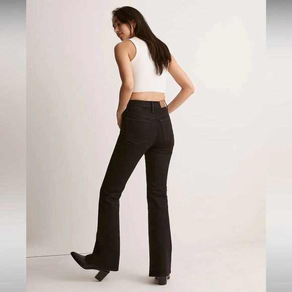 Madewell The Perfect Vintage Flare Jean in Sherborn Wash - Picture 11 of 12